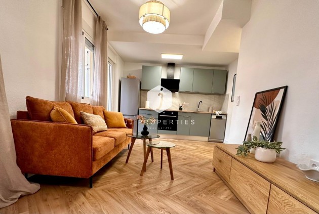 Aus zweiter Hand - Wohnung -
Torrevieja - Playa del Cura