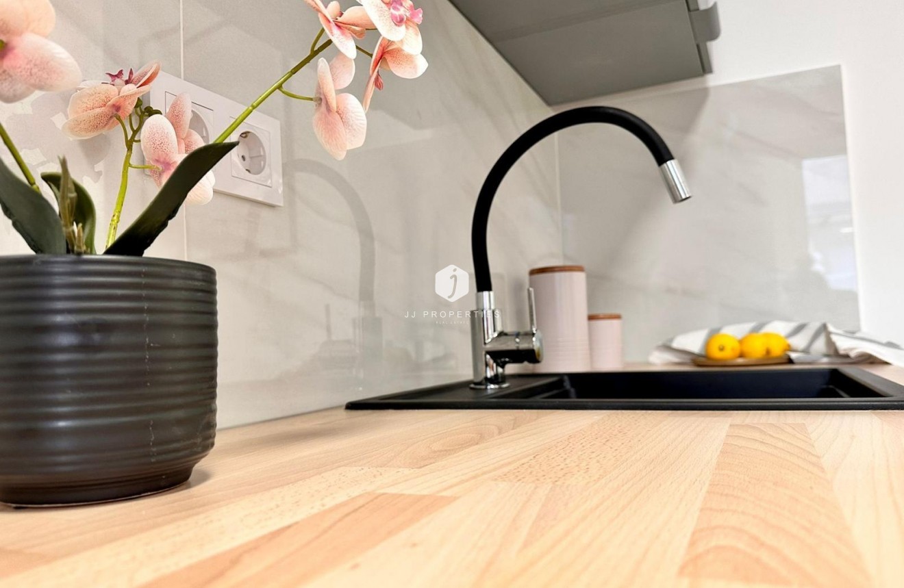 Aus zweiter Hand - Wohnung -
Torrevieja - Playa del Cura