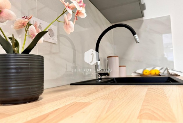 Aus zweiter Hand - Wohnung -
Torrevieja - Playa del Cura