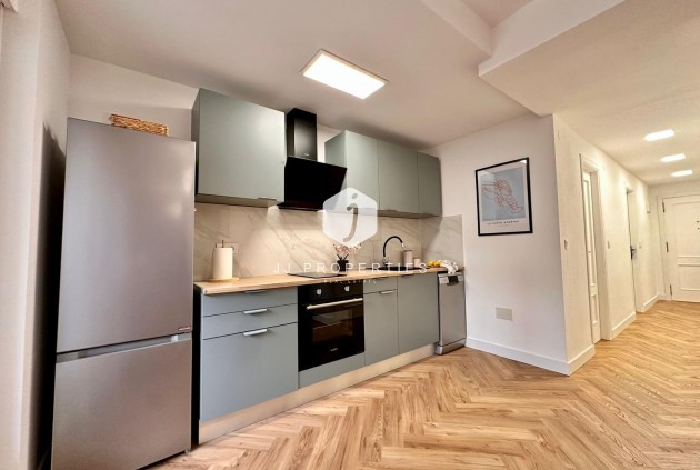 Aus zweiter Hand - Wohnung -
Torrevieja - Playa del Cura