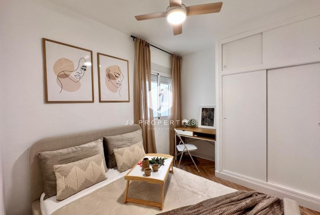 Aus zweiter Hand - Wohnung -
Torrevieja - Playa del Cura