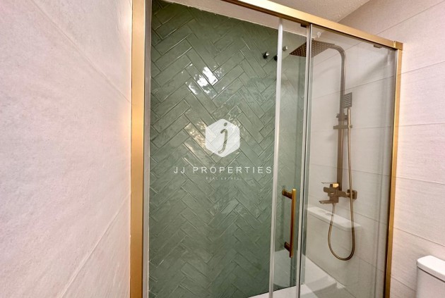 Aus zweiter Hand - Wohnung -
Torrevieja - Playa del Cura