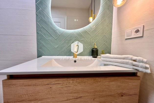 Aus zweiter Hand - Wohnung -
Torrevieja - Playa del Cura