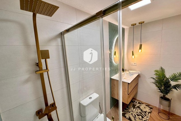 Aus zweiter Hand - Wohnung -
Torrevieja - Playa del Cura