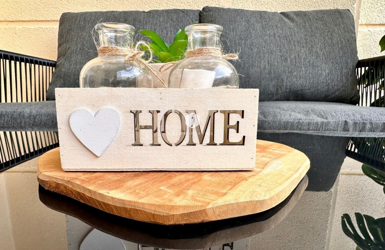 Aus zweiter Hand - Wohnung -
Torrevieja - Playa del Cura