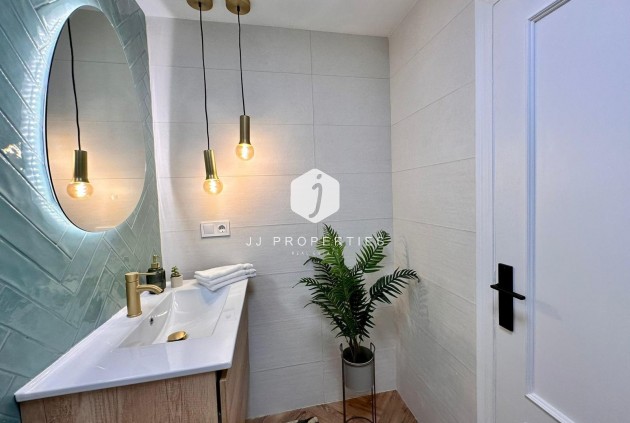 Aus zweiter Hand - Wohnung -
Torrevieja - Playa del Cura