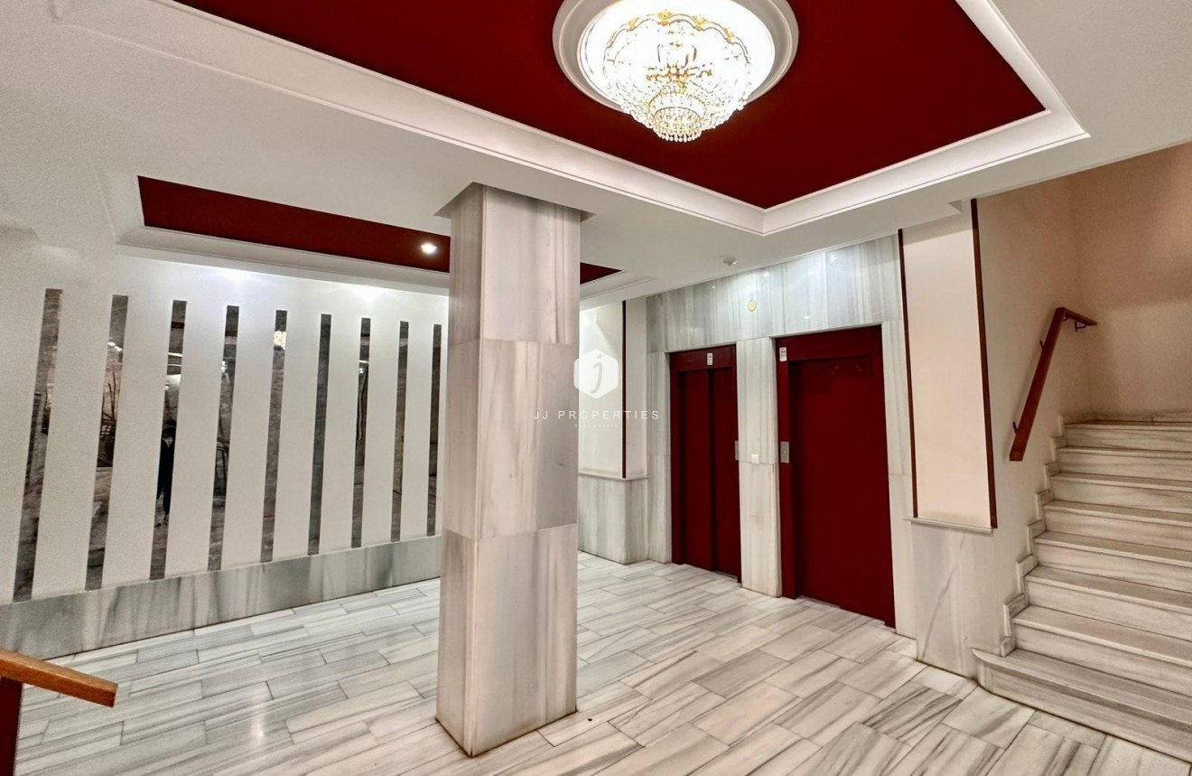 Aus zweiter Hand - Wohnung -
Torrevieja - Playa del Cura