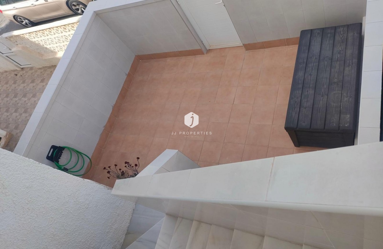 Resale - Bungalow -
Torrevieja - Rosaleda-los Frutales