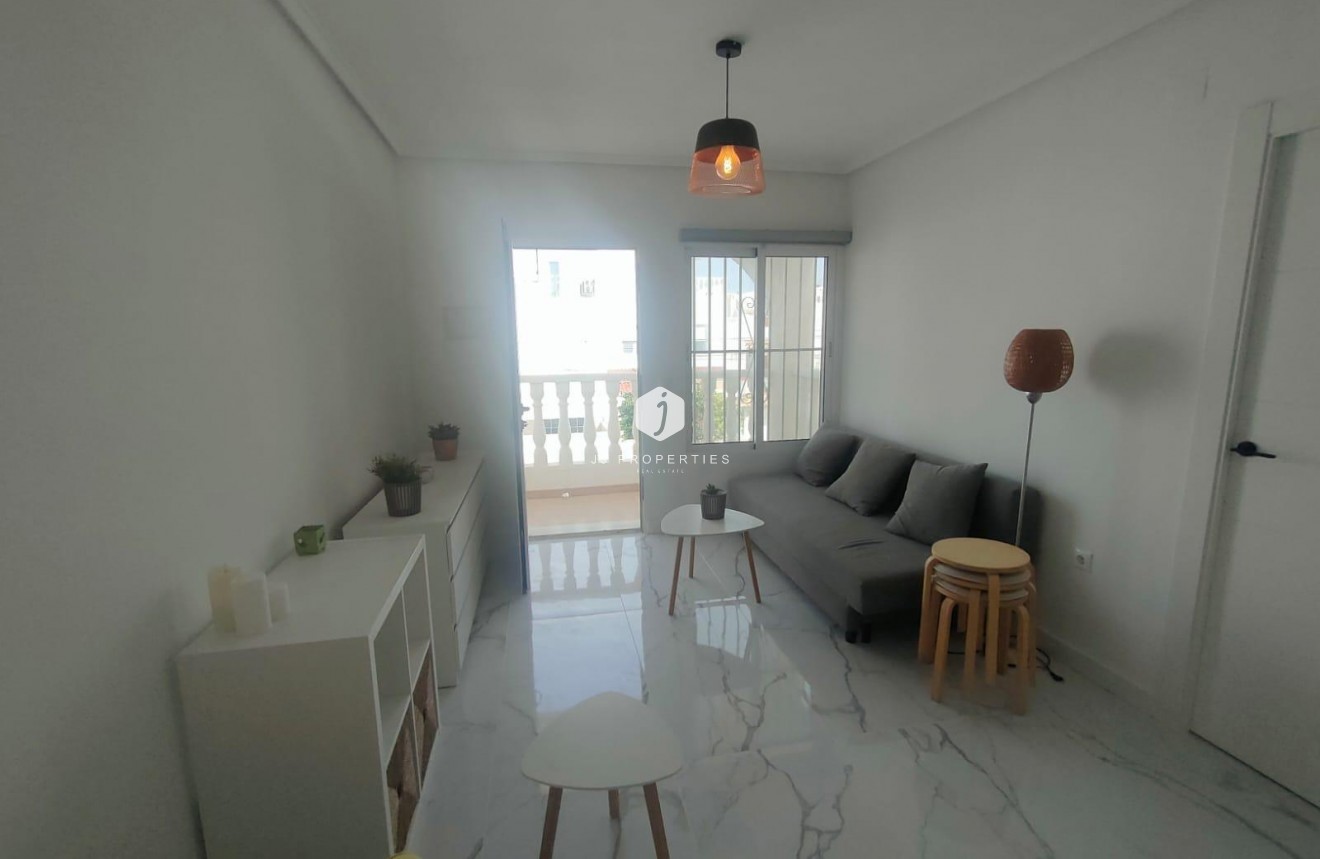 Resale - Bungalow -
Torrevieja - Rosaleda-los Frutales