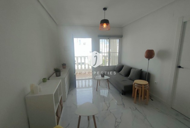 Resale - Bungalow -
Torrevieja - Rosaleda-los Frutales