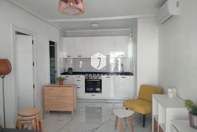 Resale - Bungalow -
Torrevieja - Rosaleda-los Frutales