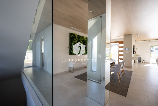 Resale - Villa -
Orihuela Costa - Costa Blanca