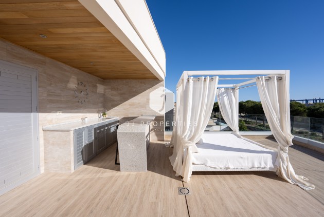 Resale - Villa -
Orihuela Costa - Costa Blanca