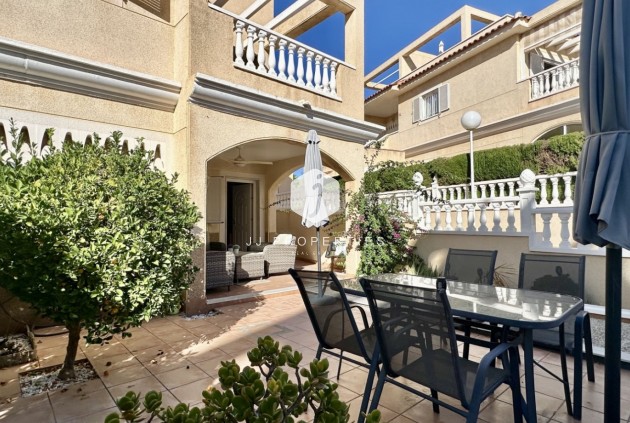 Aus zweiter Hand - Duplex -
Orihuela Costa - Costa Blanca