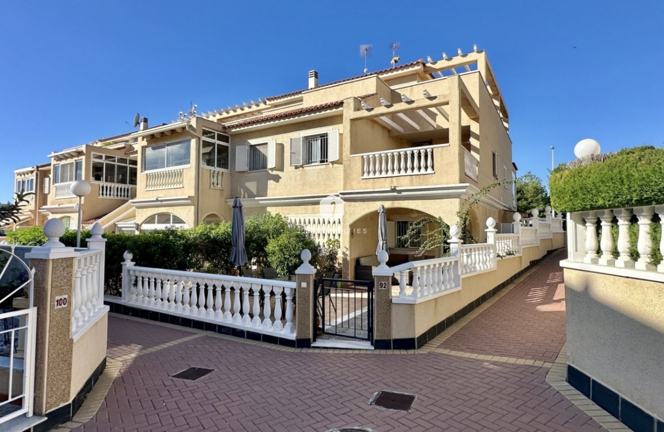 Resale - Duplex -
Orihuela Costa - Costa Blanca