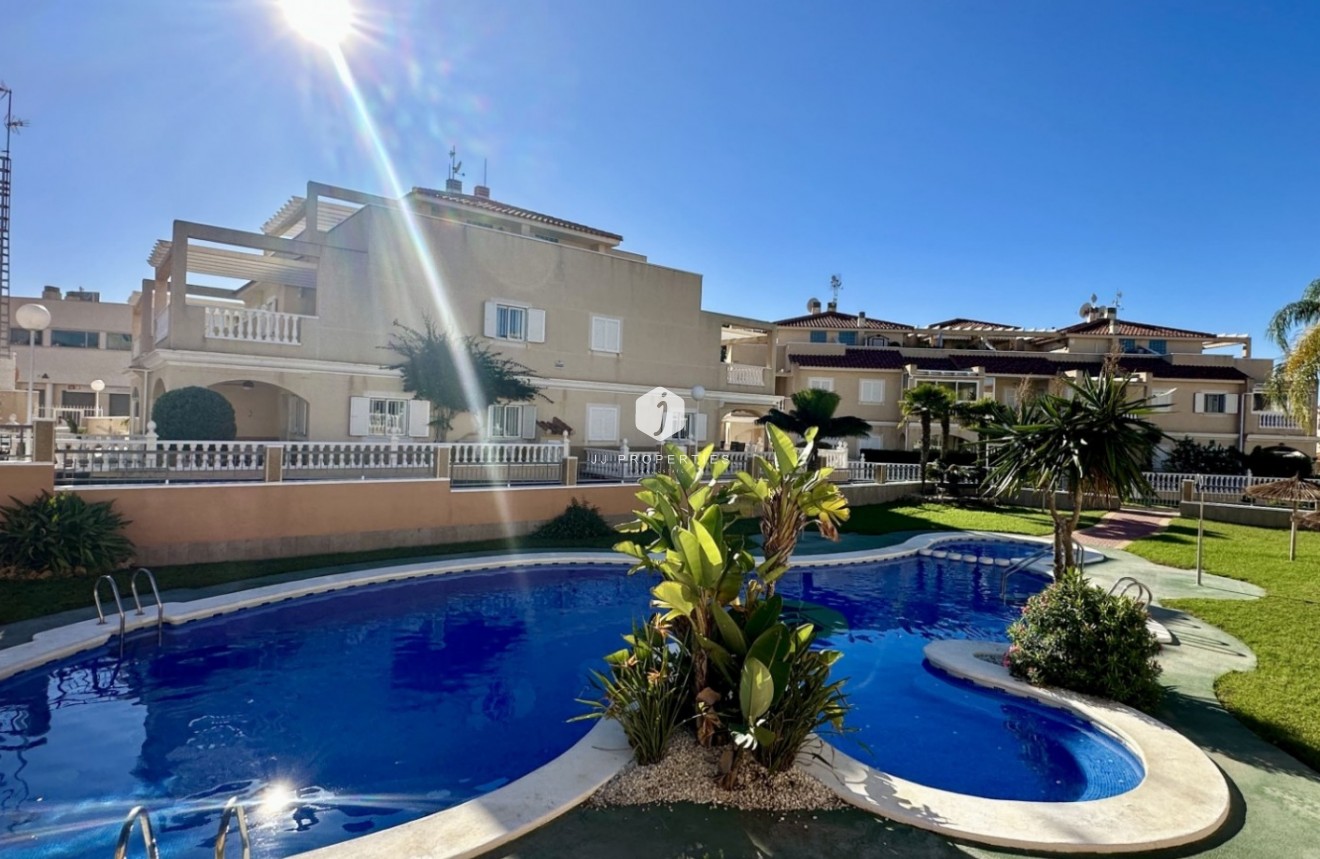 Resale - Duplex -
Orihuela Costa - Costa Blanca