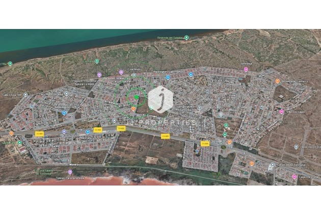 Resale - Chalet -
Torrevieja - Costa Blanca