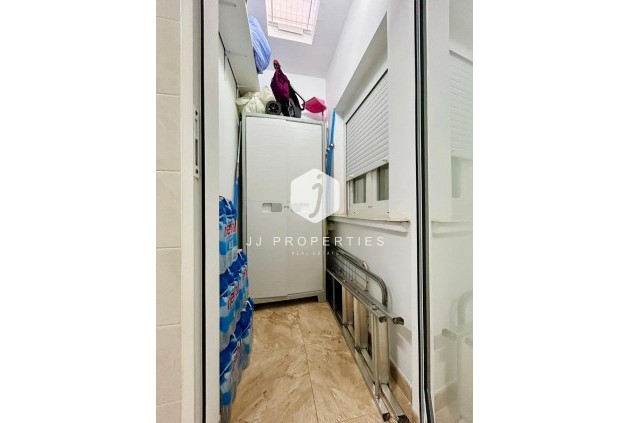 Resale - Chalet -
Torrevieja - Costa Blanca