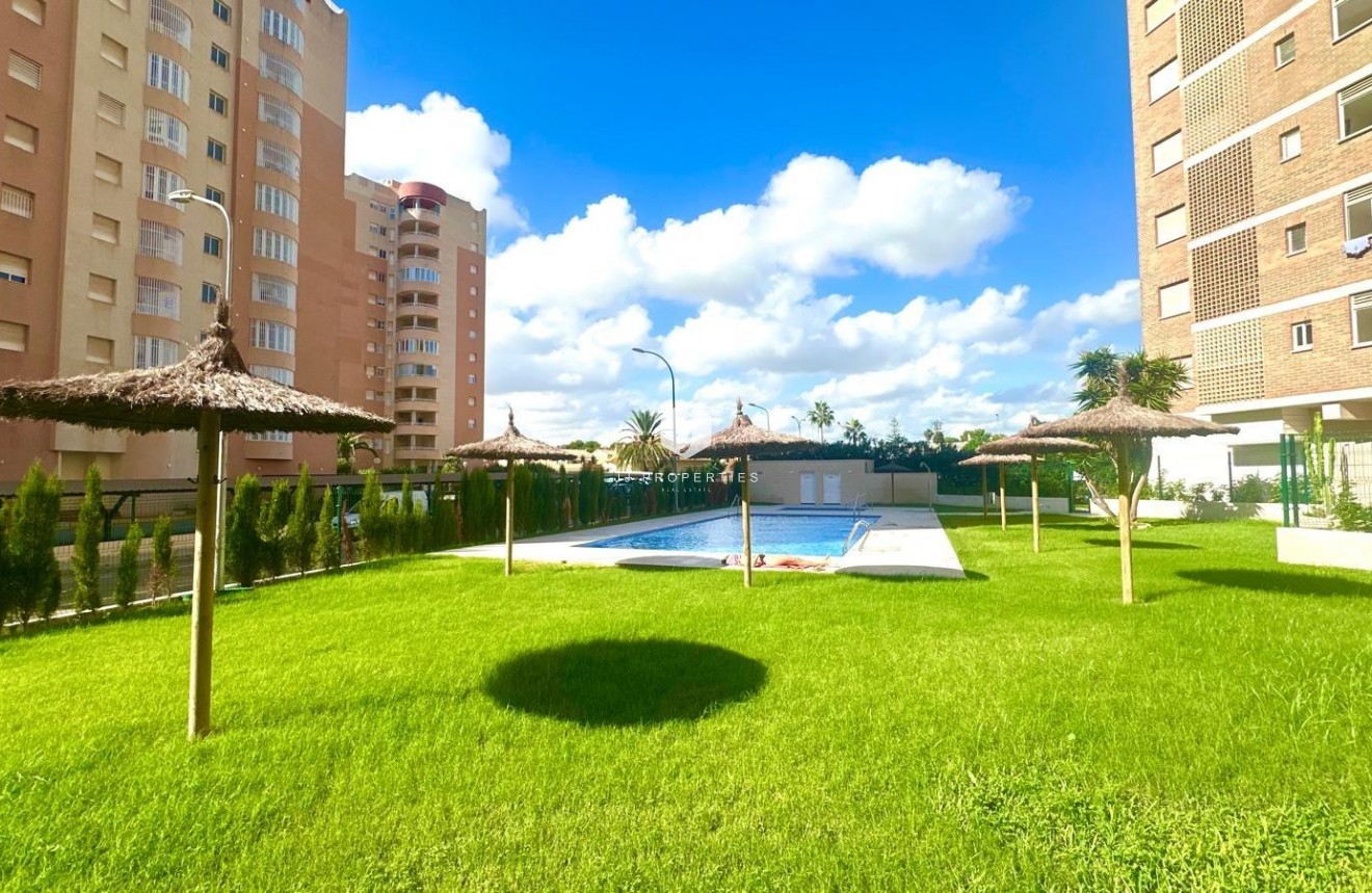 Tweedehands - Appartement / flat -
Orihuela Costa - Campoamor