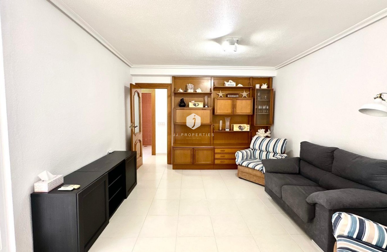Tweedehands - Appartement / flat -
Orihuela Costa - Campoamor