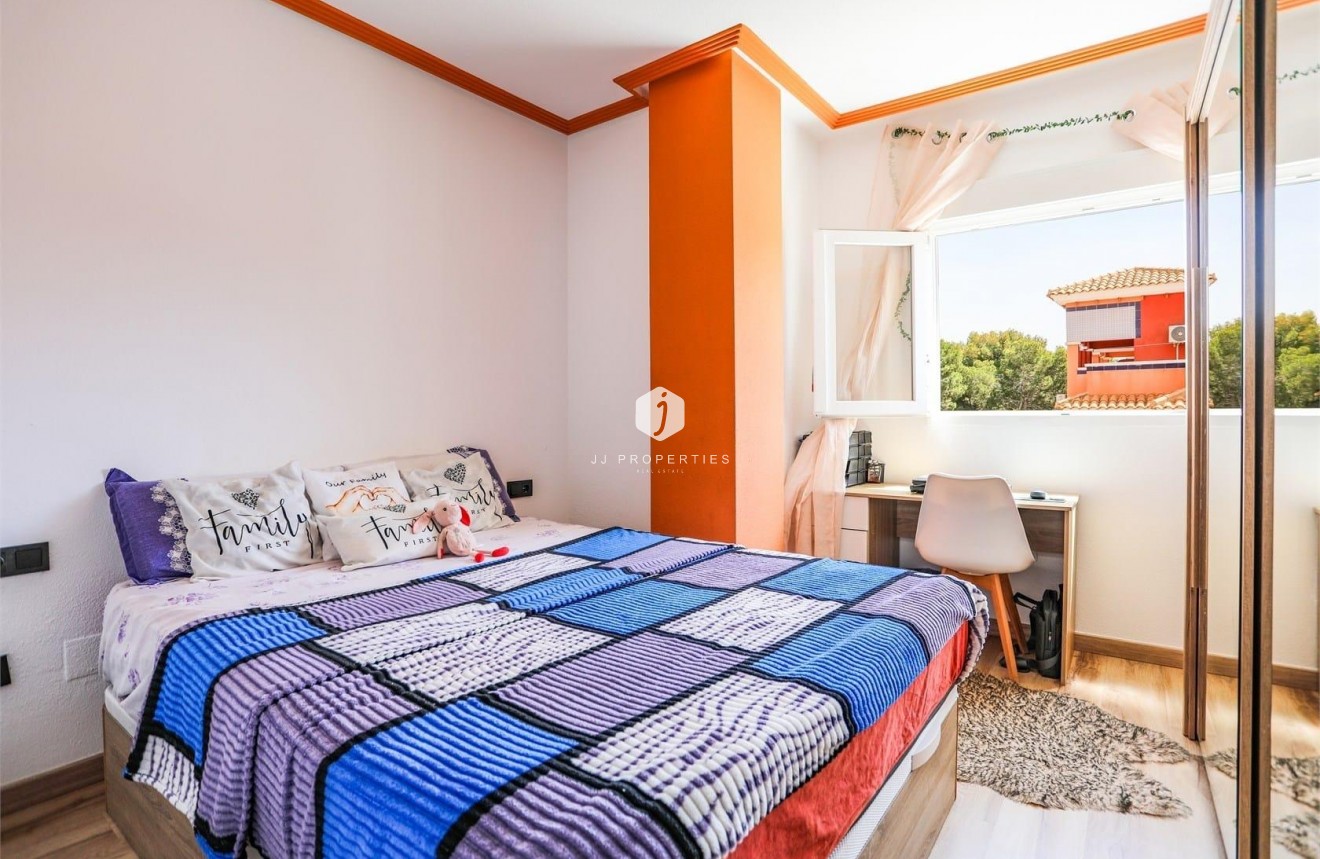 Resale - Apartment / flat -
Orihuela Costa - Playa Flamenca