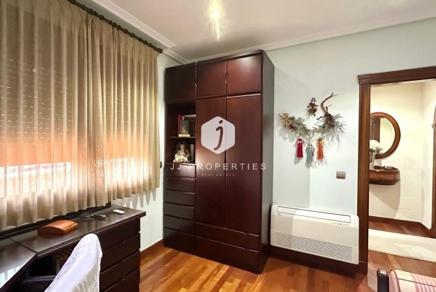 Resale - Chalet -
Torrevieja - La siesta