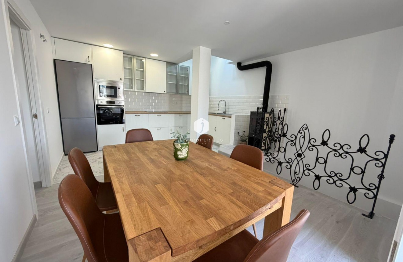 Resale - Chalet -
Torrevieja - Cabo cervera