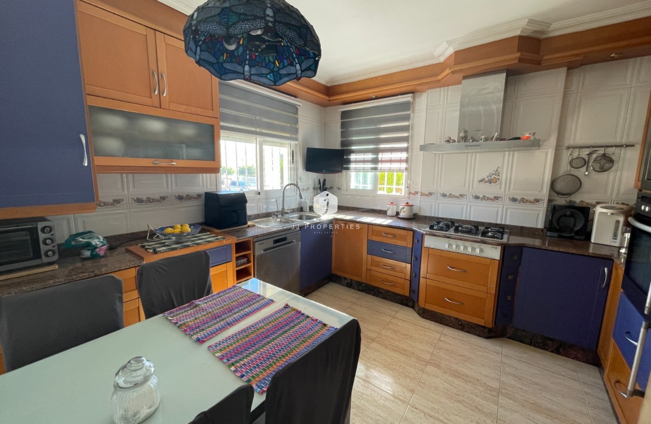 Resale - Villa -
Guardamar del Segura - Costa Blanca