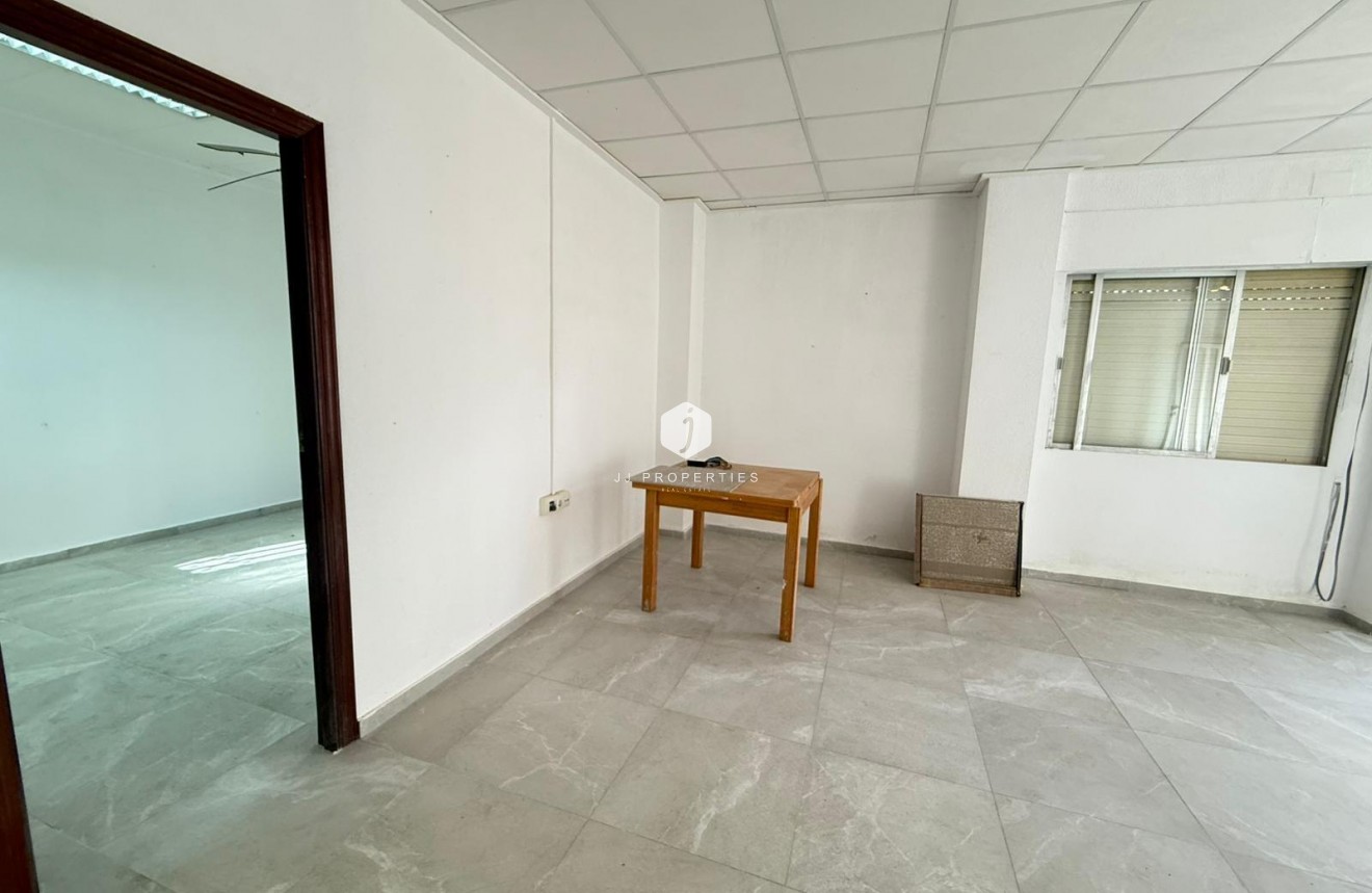 Resale - Apartment / flat -
Torrevieja - Playa de los Locos