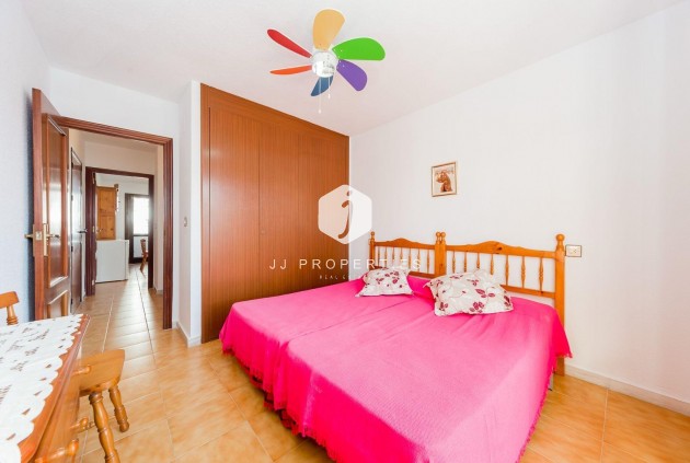 Resale - Apartment / flat -
Torrevieja - Calas blanca