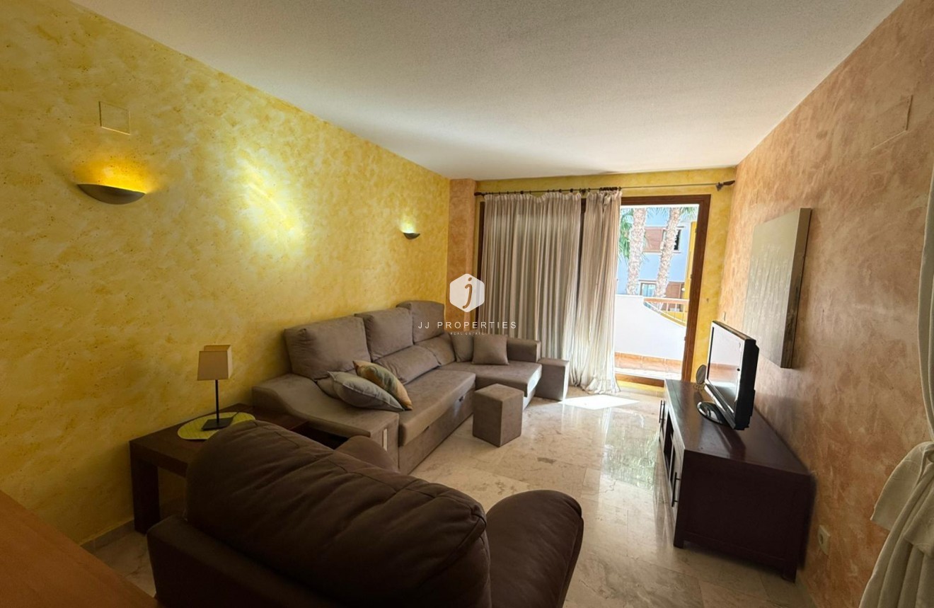 Resale - Apartment / flat -
Torrevieja - Punta prima