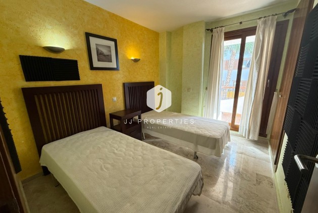 Resale - Apartment / flat -
Torrevieja - Punta prima