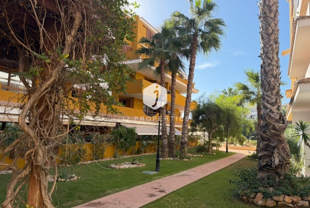 Resale - Apartment / flat -
Torrevieja - Punta prima