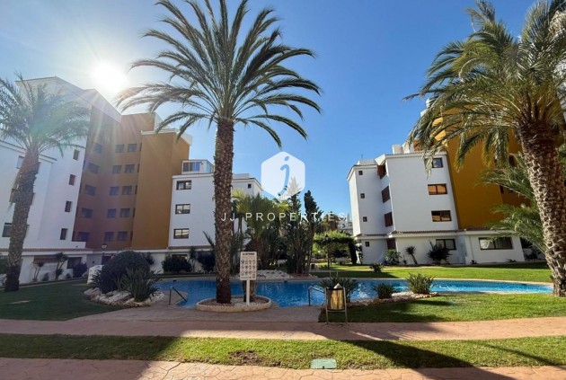 Resale - Apartment / flat -
Torrevieja - Punta prima