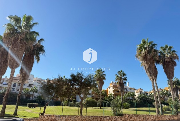 Resale - Apartment / flat -
Torrevieja - Punta prima