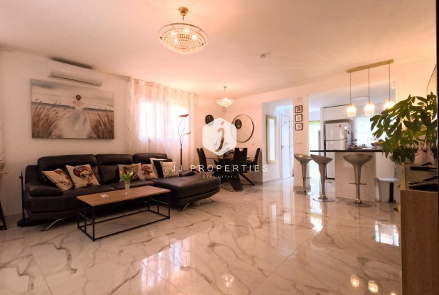 Resale - Chalet -
Torrevieja - El Acequión - Los Náufragos