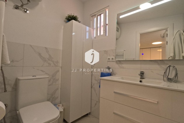 Resale - Chalet -
Torrevieja - El Acequión - Los Náufragos