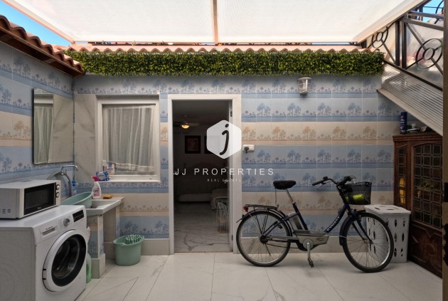 Resale - Chalet -
Torrevieja - El Acequión - Los Náufragos