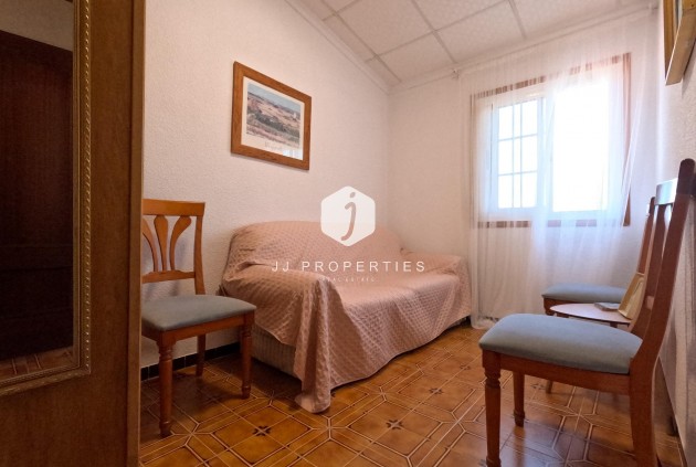 Resale - Chalet -
Torrevieja - El Acequión - Los Náufragos