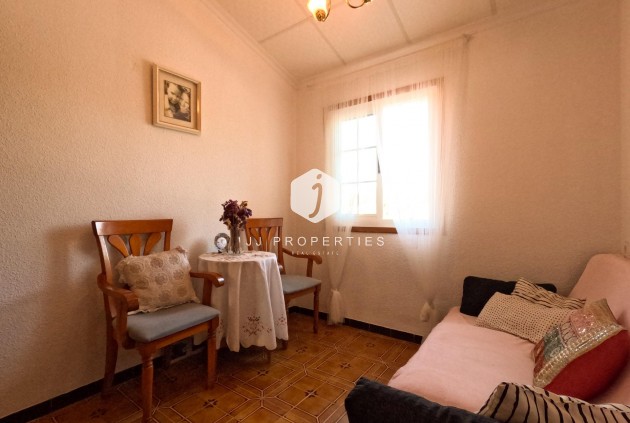 Resale - Chalet -
Torrevieja - El Acequión - Los Náufragos