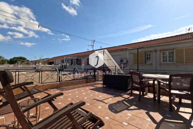 Resale - Chalet -
Torrevieja - El Acequión - Los Náufragos