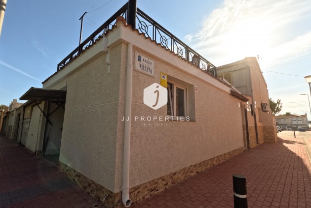 Resale - Chalet -
Torrevieja - El Acequión - Los Náufragos