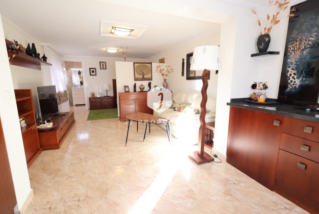 Resale - Villa -
Torrevieja - Costa Blanca
