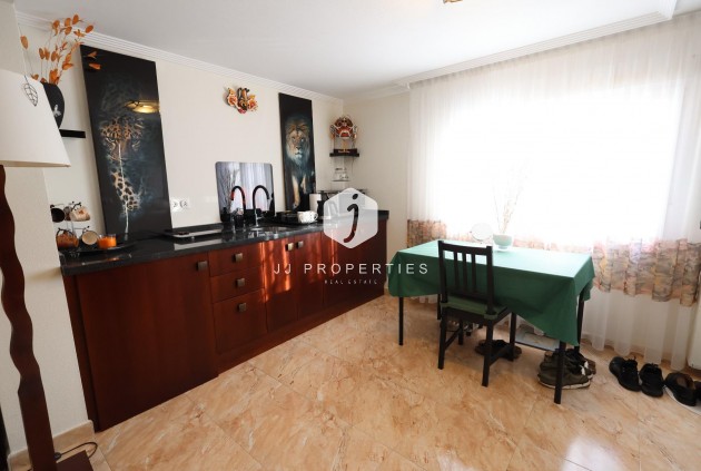 Resale - Villa -
Torrevieja - Costa Blanca