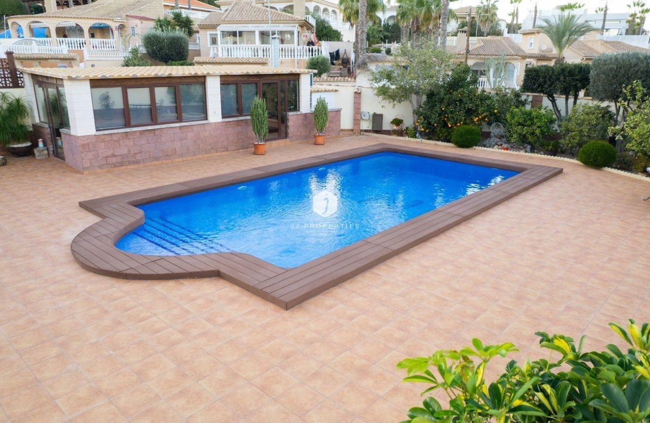 Resale - Villa -
Torrevieja - Los Balcones - Los Altos del Edén