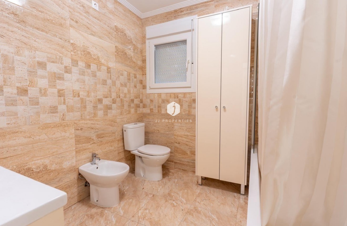 Resale - Villa -
Torrevieja - Los Balcones - Los Altos del Edén