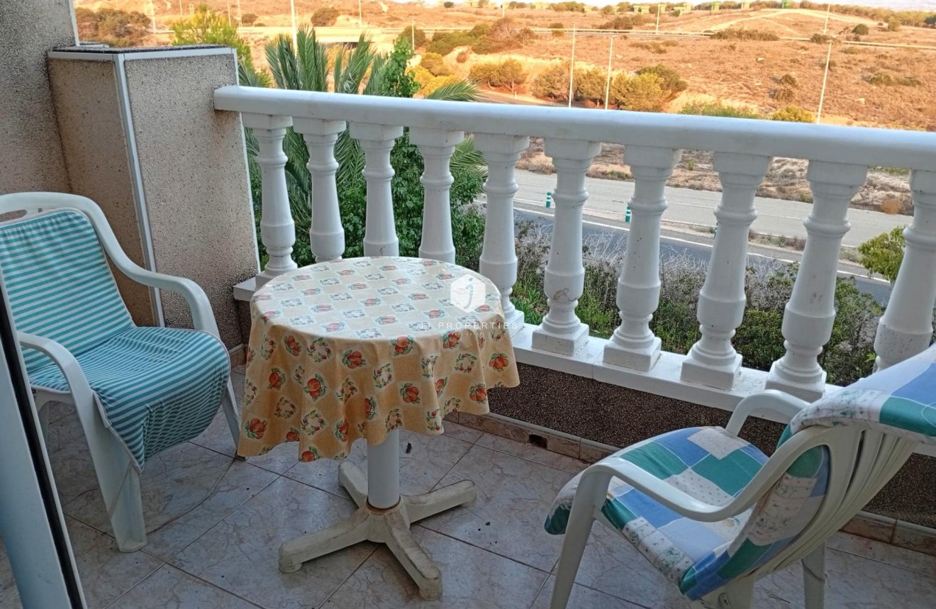 Resale - Apartment / flat -
Torrevieja - Torreblanca