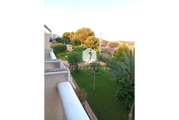 Resale - Apartment / flat -
Torrevieja - Torreblanca
