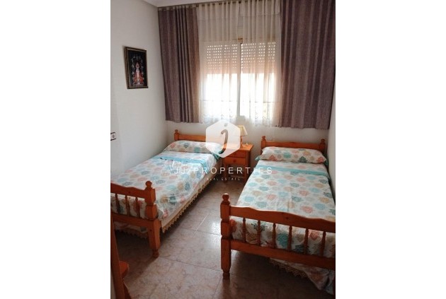 Resale - Apartment / flat -
Torrevieja - Torreblanca