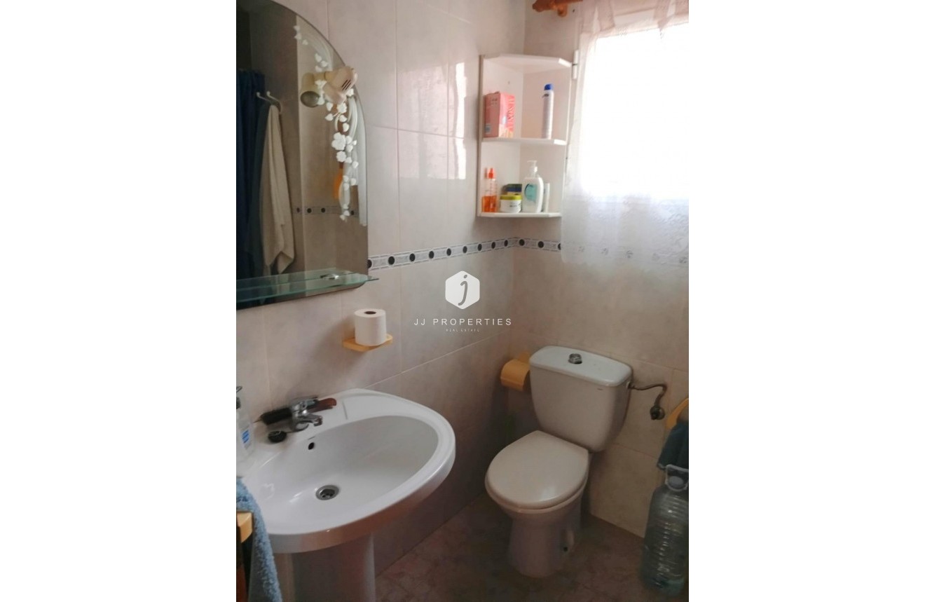 Resale - Apartment / flat -
Torrevieja - Torreblanca